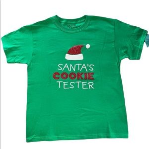 BRAND NEW -  Green Medium Youth Gildan TShirt - With Christmas Graphic Design